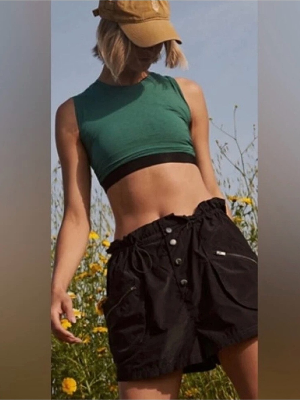 Free People Off The Grid Shorts Size Large NWT